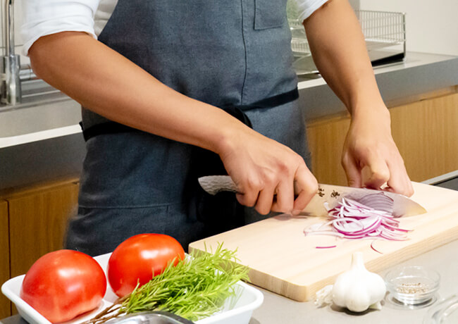 Premium Kitchen Knives for Men Who Cook:Crafted by Preeminent Japanese Bladework Master